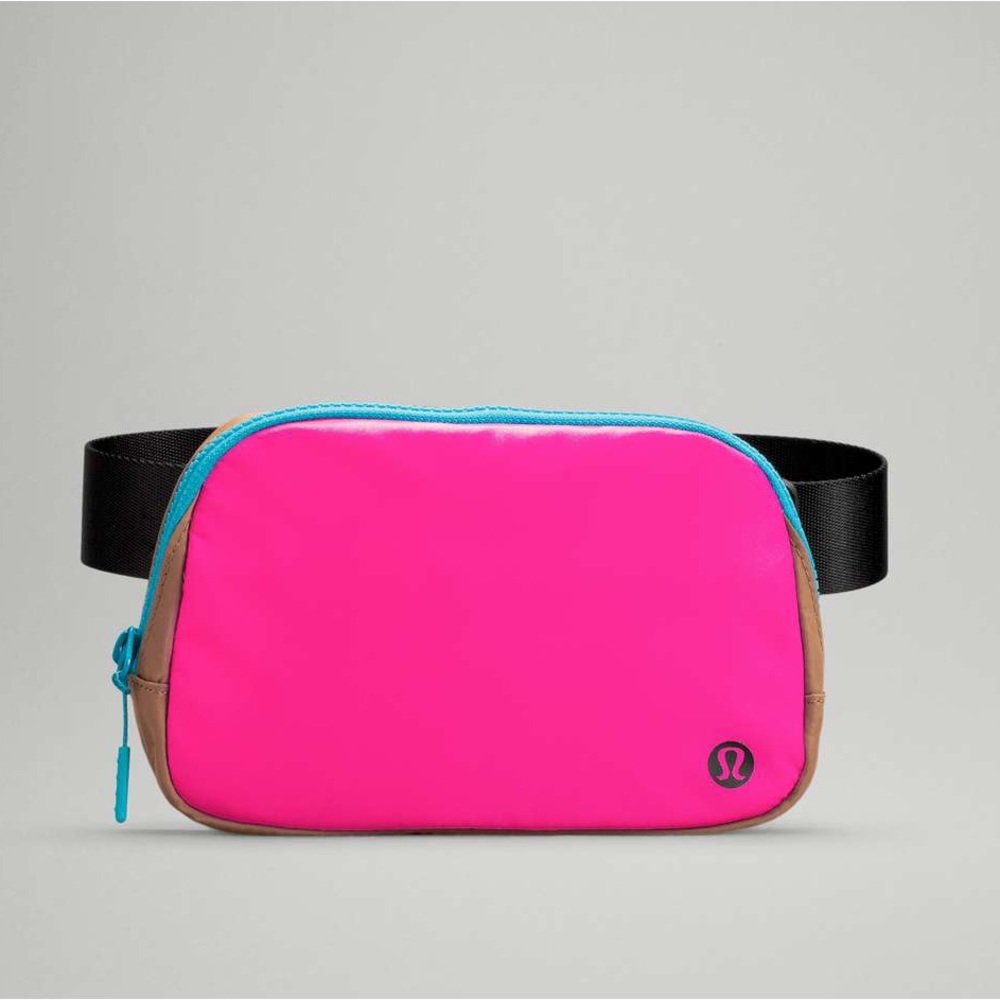 LULULEMON everywhere belt bag